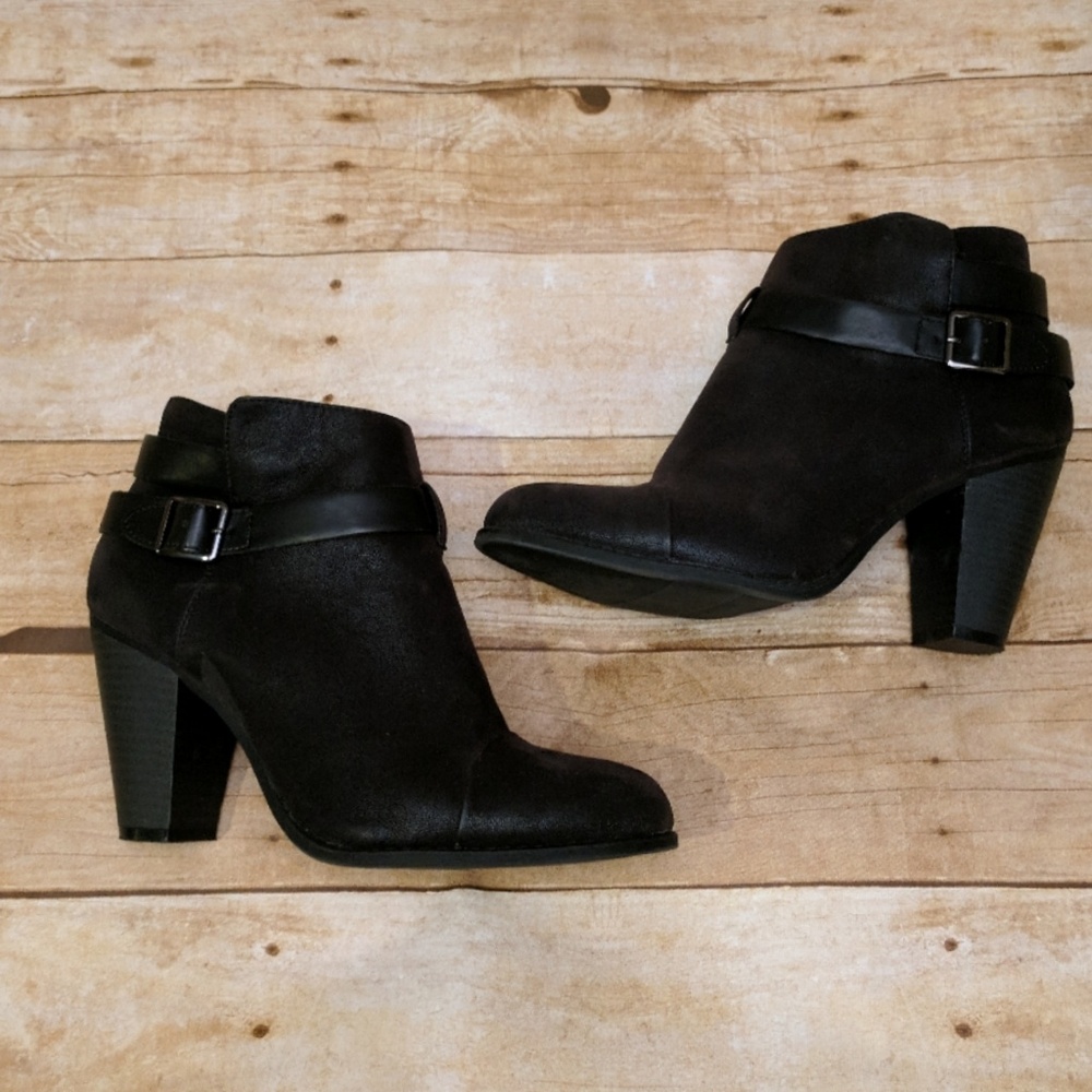 LC Lauren Conrad Black Buckle Ankle Booties